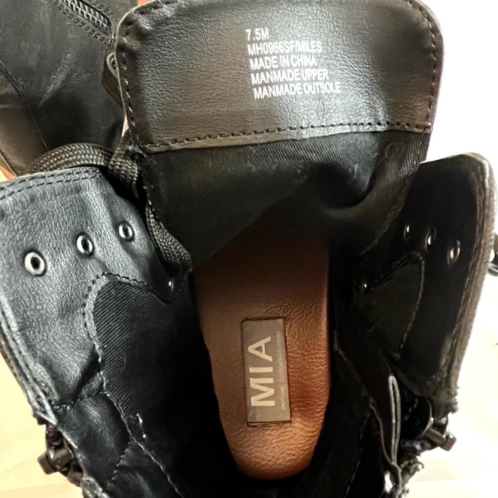 Mia Laced Combat Black boots sz 7,5 - Picture 8 of 11